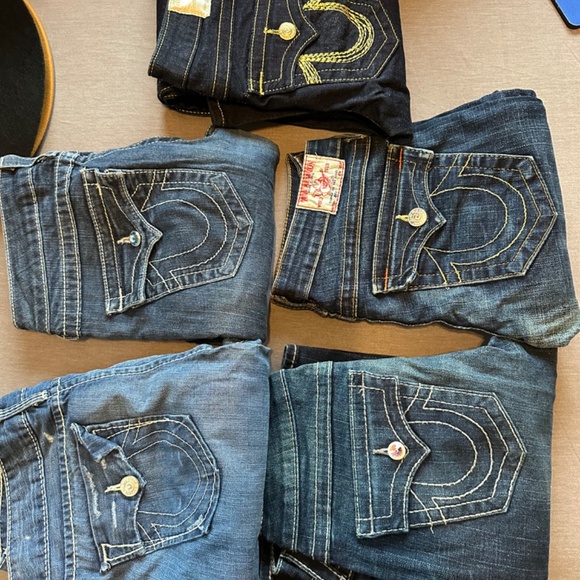 JEANS - Picture 16 of 16
